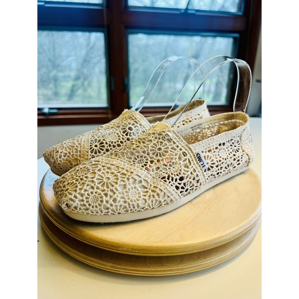 TOMS Cream Crochet‎ Classic Canvas Alpargata Slip On Shoes Size 7.5 Women’s